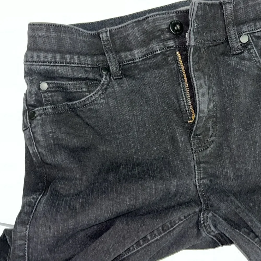 Torrid Black “Feel the Fit” Crop Bombshell Skinny Jeans- Size 10